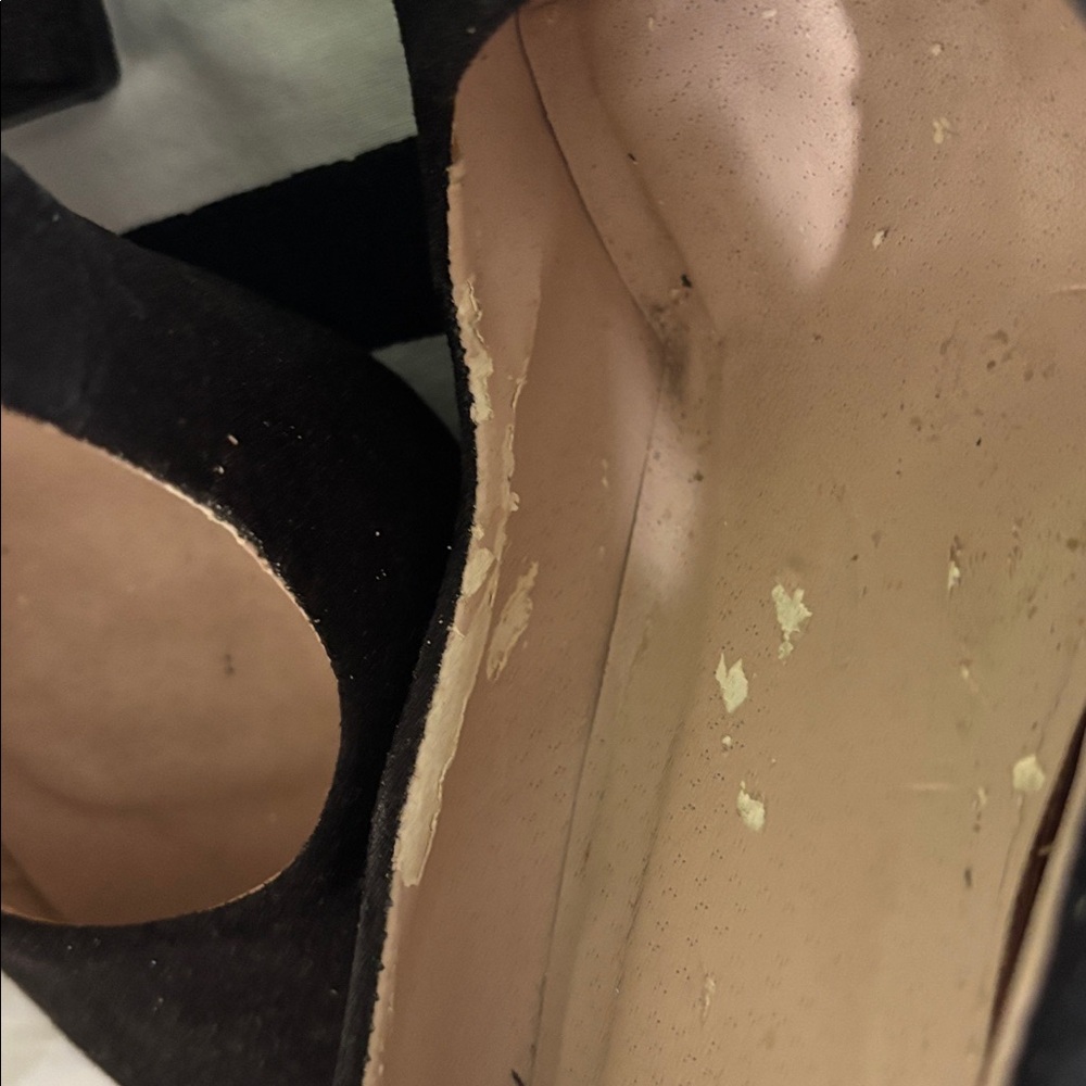 Heels - Picture 7 of 8
